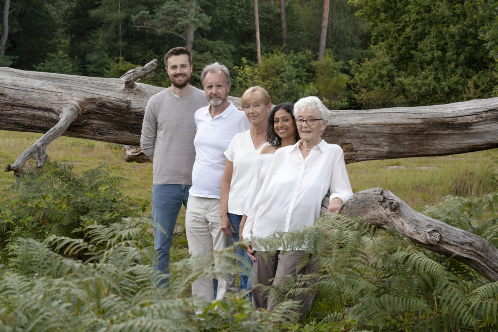 Familienshooting als Geschenk: Die beste Idee für Eltern, Großeltern und frische Familien 6 73R06917